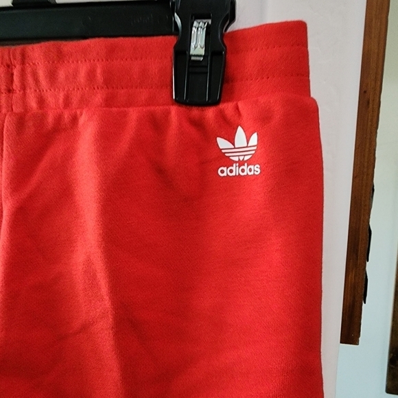 🆕️ Adidas Boys Terry Cotton Shorts Red he6834 - Picture 7 of 10